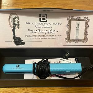 Brilliance New York 1.25” ceramic flat iron AND comb